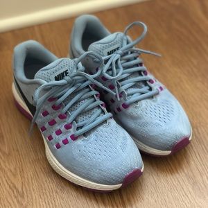 Women’s Nike Zoom Vomero 11 athletic shoes